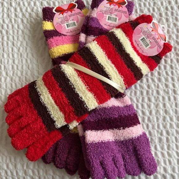 Fuzzy Toe Socks - Picture 1 of 2
